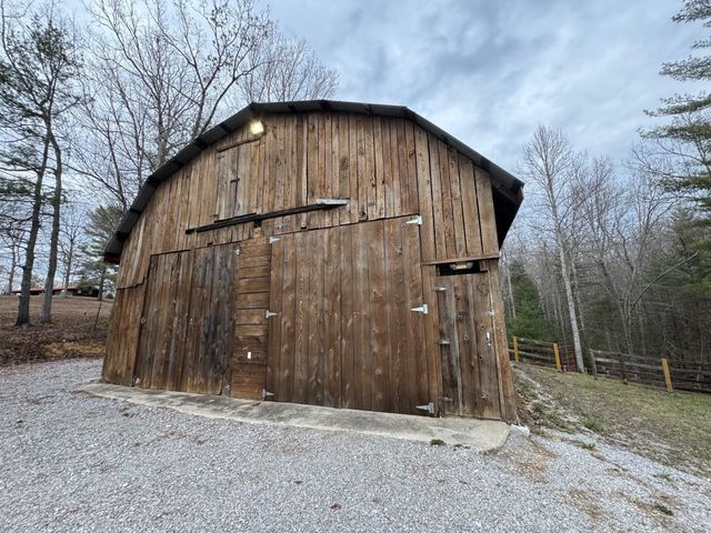 70 Gum Branch Rd, Jamestown, TN 38556