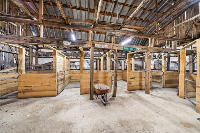 70 Gum Branch Rd, Jamestown, TN 38556