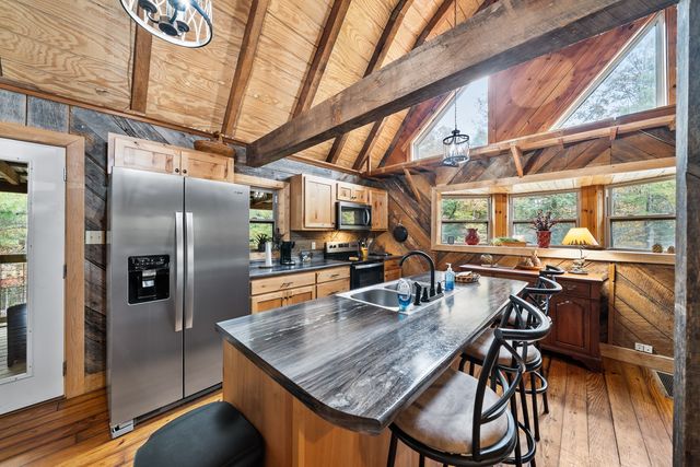 70 Gum Branch Rd, Jamestown, TN 38556