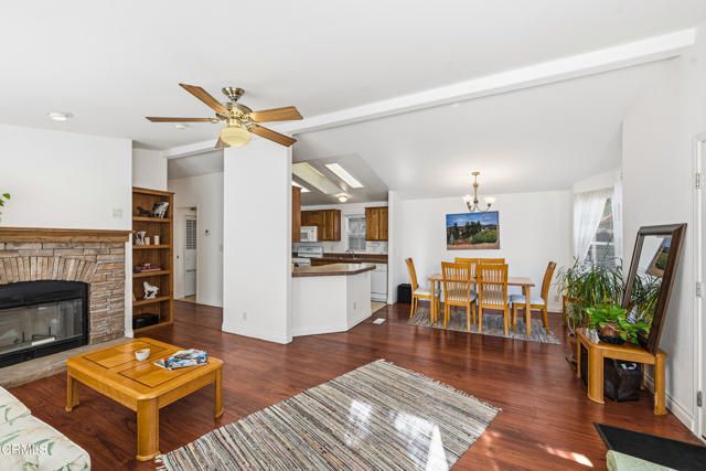 4201 Topanga Canyon Boulevard 61, Woodland Hills (los Angeles), CA 91364