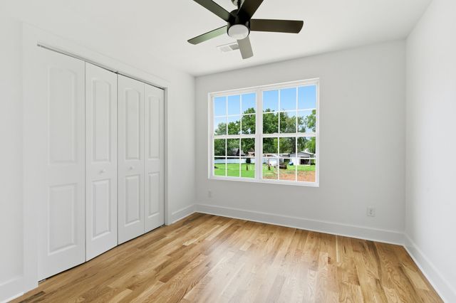 115 Rifle Range Rd, Old Hickory, TN 37138