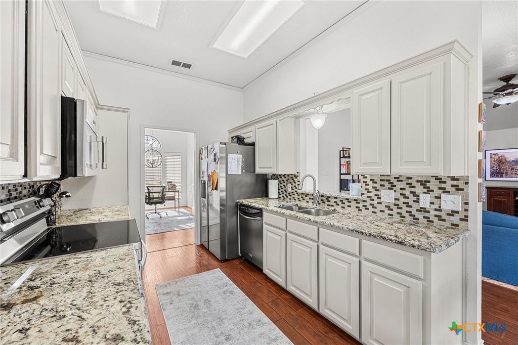 Image 13 of property listing at 1705 Lynx Circle, Harker Heights, TX 76548