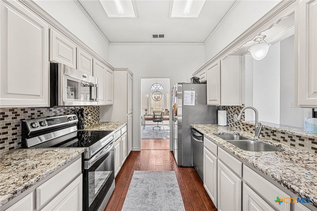 Image 14 of property listing at 1705 Lynx Circle, Harker Heights, TX 76548