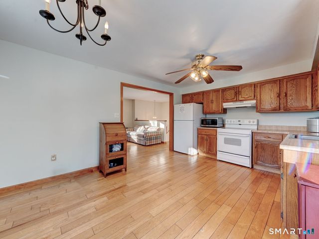 125 Chestnut Hill Road, Stafford, CT 06076