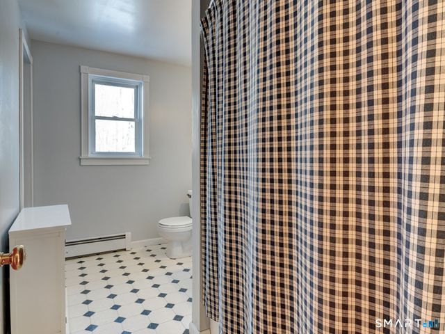 125 Chestnut Hill Road, Stafford, CT 06076