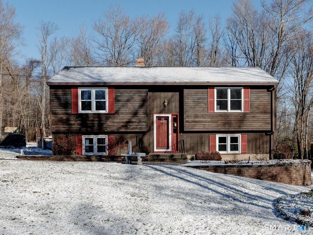 125 Chestnut Hill Road, Stafford, CT 06076