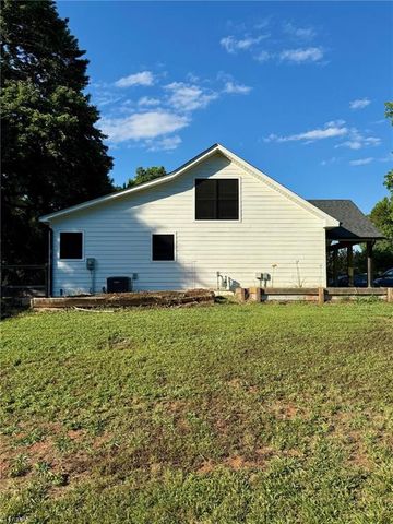 624 Lewisville Vienna Road, Lewisville, NC 27023