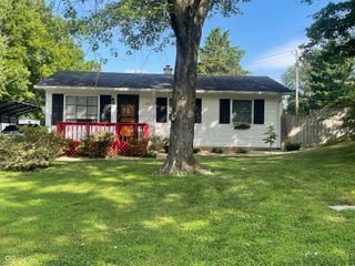 312 S Poplar Court, Ellettsville, IN 47429
