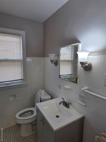 5274 Nottingham Road, Detroit, MI 48224