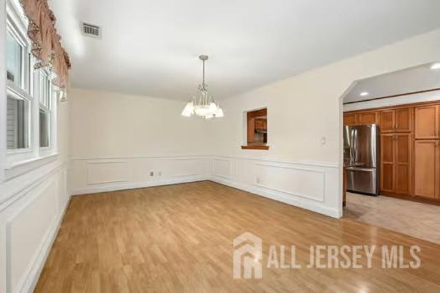 219 W 1st Street, Edison, NJ 08820