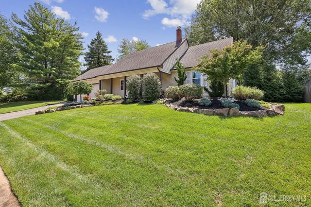 219 W 1st Street, Edison, NJ 08820