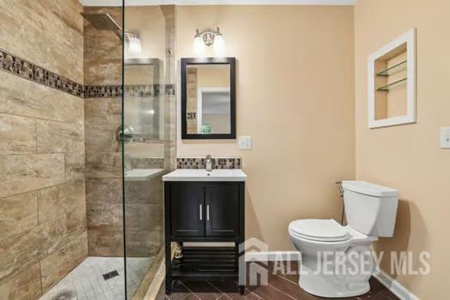 219 W 1st Street, Edison, NJ 08820