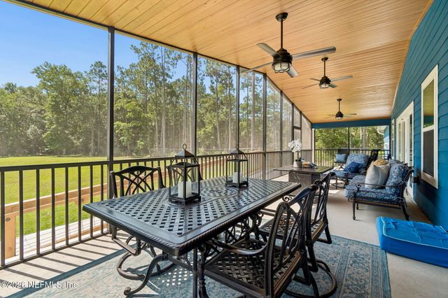 140 PIONEER Trail, Green Cove Springs, FL 32043