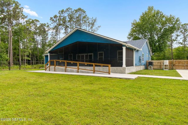140 PIONEER Trail, Green Cove Springs, FL 32043