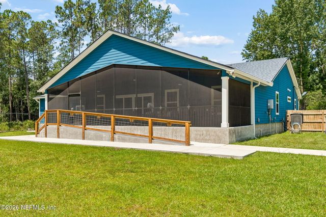 140 PIONEER Trail, Green Cove Springs, FL 32043