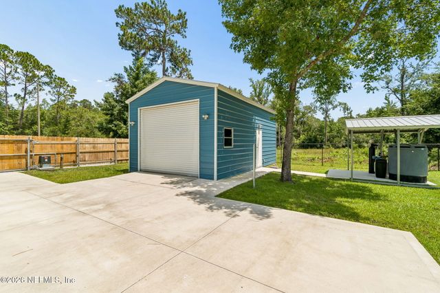 140 PIONEER Trail, Green Cove Springs, FL 32043