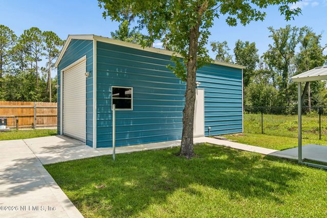 140 PIONEER Trail, Green Cove Springs, FL 32043