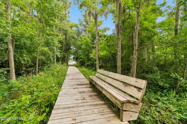 140 PIONEER Trail, Green Cove Springs, FL 32043