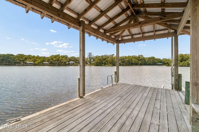 140 PIONEER Trail, Green Cove Springs, FL 32043