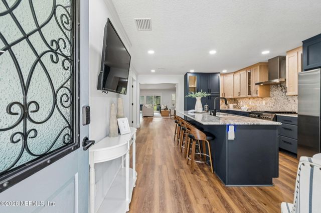 140 PIONEER Trail, Green Cove Springs, FL 32043