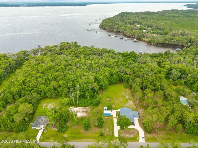 140 PIONEER Trail, Green Cove Springs, FL 32043