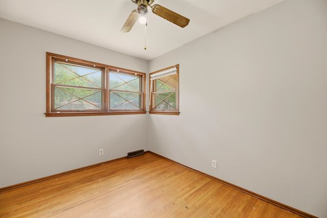 9830 W Hardtner Ave, Wichita, KS 67212