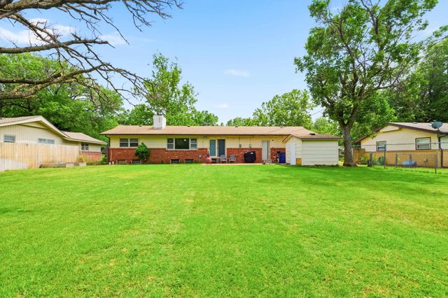 9830 W Hardtner Ave, Wichita, KS 67212
