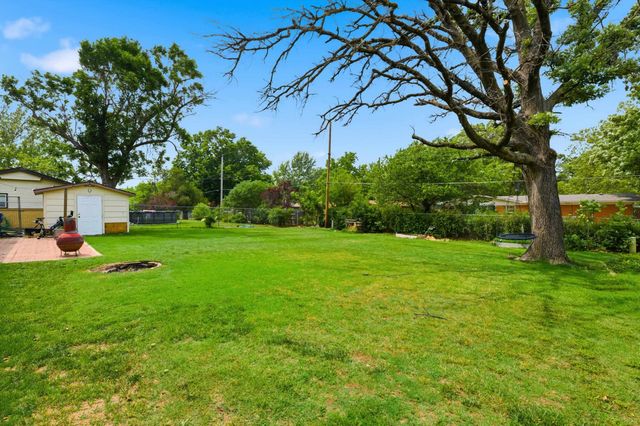 9830 W Hardtner Ave, Wichita, KS 67212