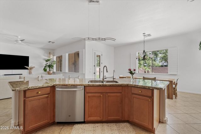 3356 E KINGBIRD Place, Chandler, AZ 85286