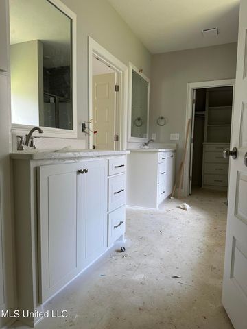 962 Riverside Lane, Pearl, MS 39208