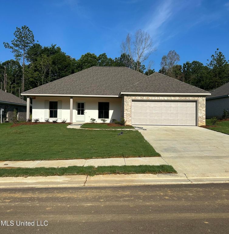 962 Riverside Lane, Pearl, MS 39208