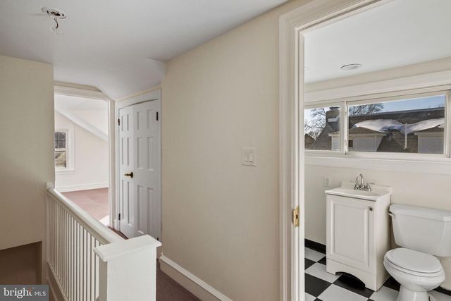 132 LINWOOD AVE, Ardmore, PA 19003