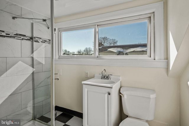 132 LINWOOD AVE, Ardmore, PA 19003