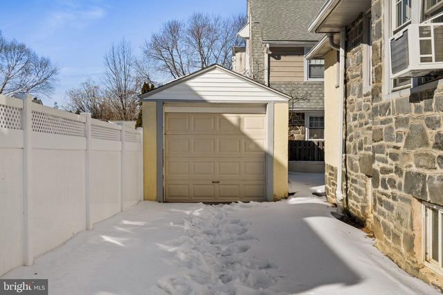 132 LINWOOD AVE, Ardmore, PA 19003