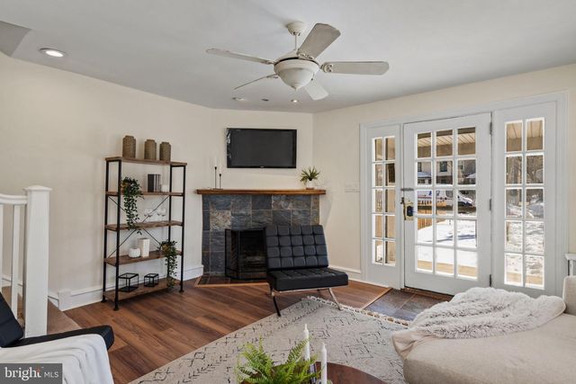 132 LINWOOD AVE, Ardmore, PA 19003