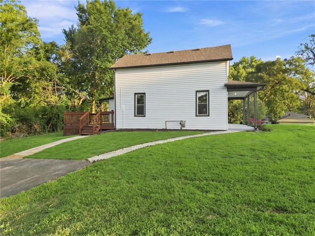 2421 N 72ND Street, Kansas City, KS 66109