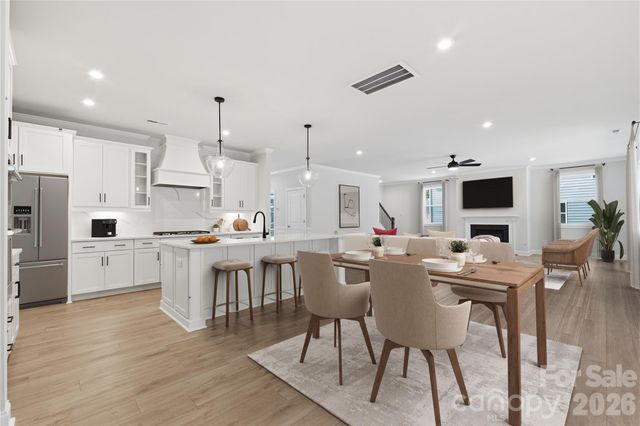 407 Alameda Way, Matthews, NC 28104