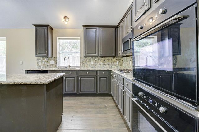 14407 Jessica Falls Circle, Houston, TX 77044