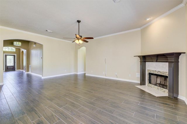 14407 Jessica Falls Circle, Houston, TX 77044