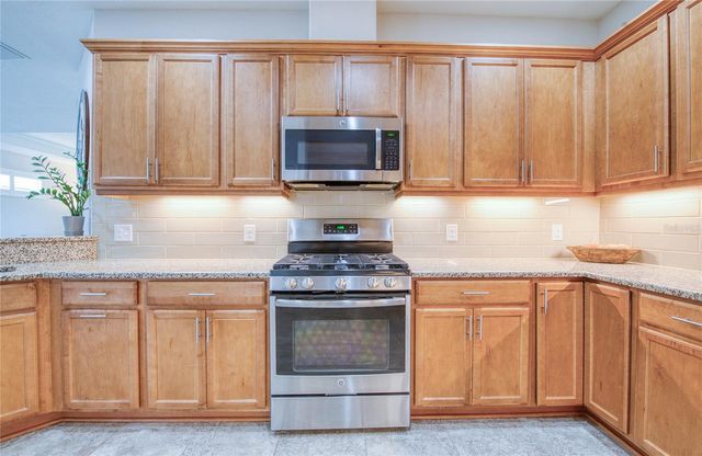 8099 PINE CREST STREET, Seminole, FL 33777