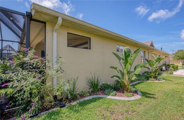 8099 PINE CREST STREET, Seminole, FL 33777