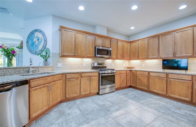 8099 PINE CREST STREET, Seminole, FL 33777