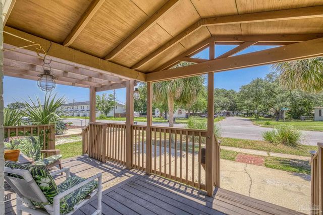 400 Sunset Ave, Pensacola, FL 32507
