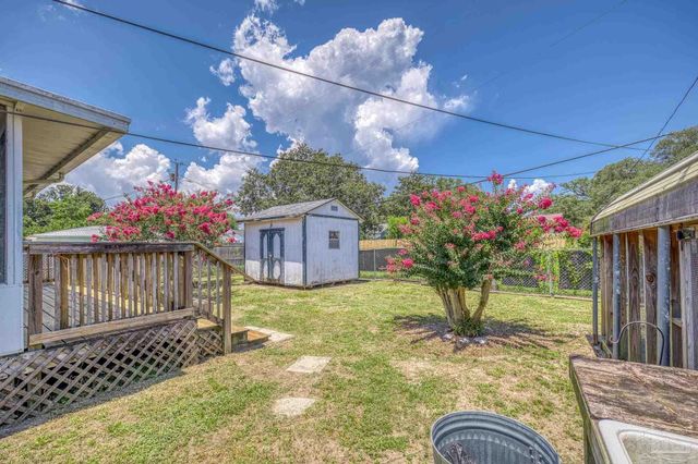 400 Sunset Ave, Pensacola, FL 32507