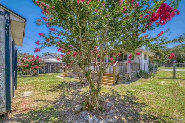 400 Sunset Ave, Pensacola, FL 32507