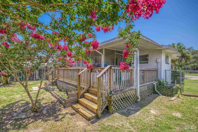 400 Sunset Ave, Pensacola, FL 32507