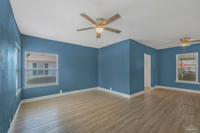 400 Sunset Ave, Pensacola, FL 32507