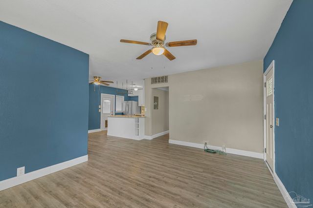 400 Sunset Ave, Pensacola, FL 32507