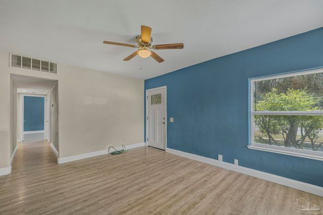 400 Sunset Ave, Pensacola, FL 32507