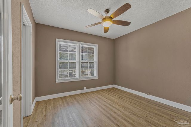 400 Sunset Ave, Pensacola, FL 32507